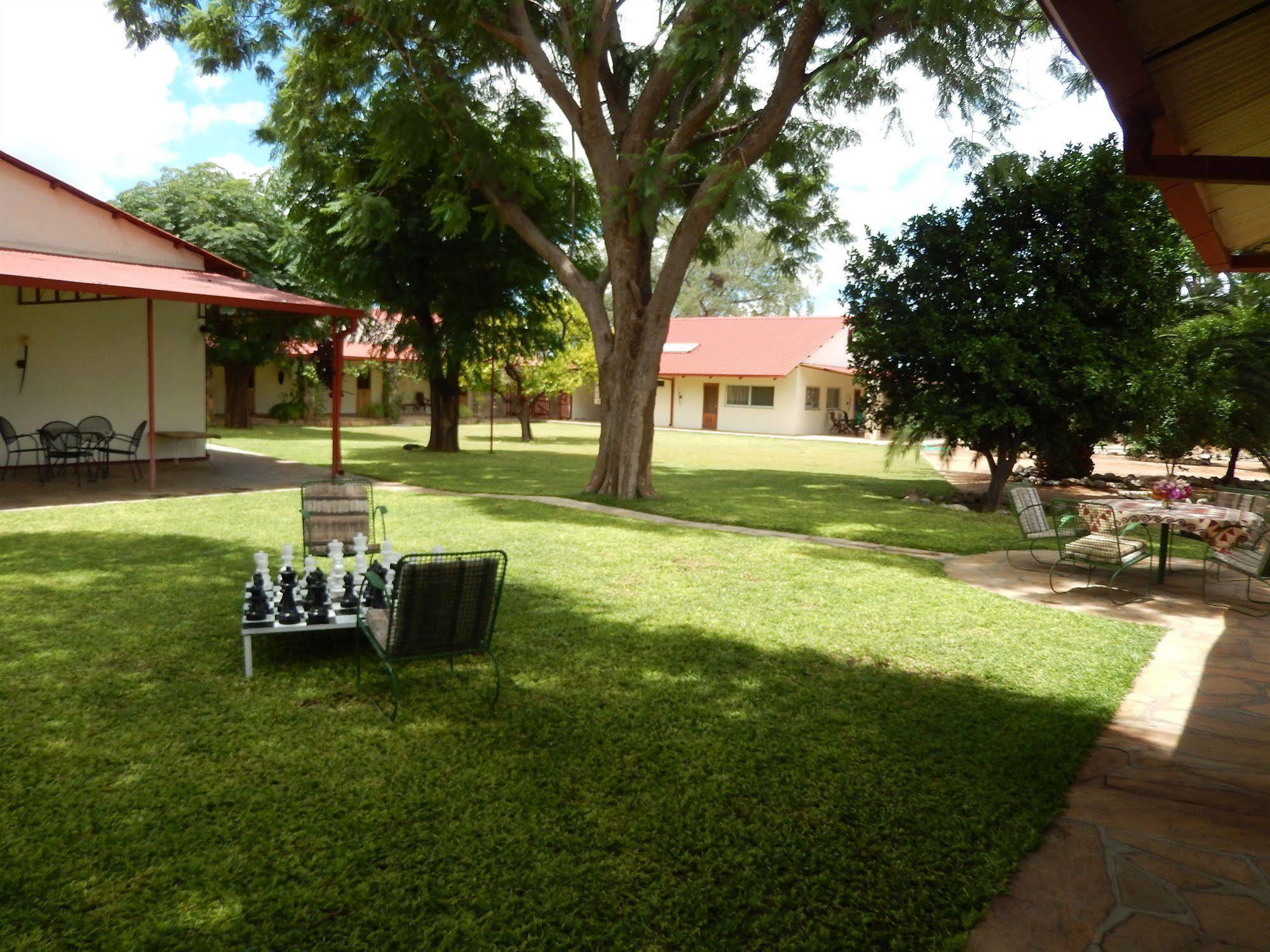 Dornhuegel Guestfarm 호텔 Grootfontein 외부 사진