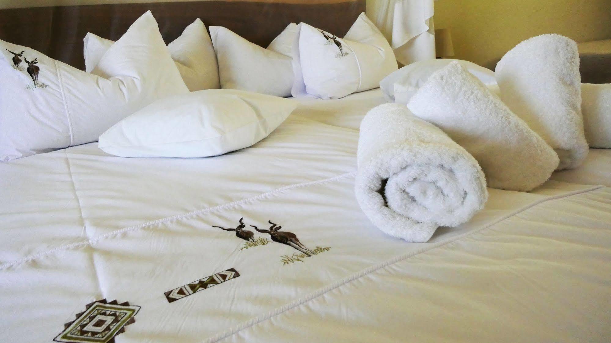 Dornhuegel Guestfarm 호텔 Grootfontein 외부 사진